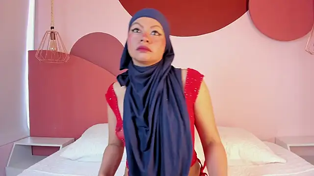 SophiaBeckerr online show from 11/17/25, 01:39