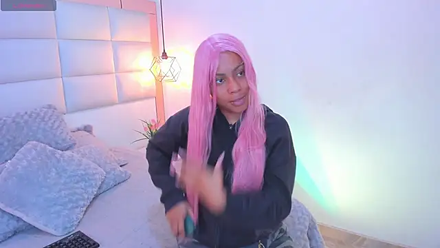 Snapshot of Sofia_clk chatting on 02/17/26, 03:14 Sofia clk online show from 02/17/26, 03:14