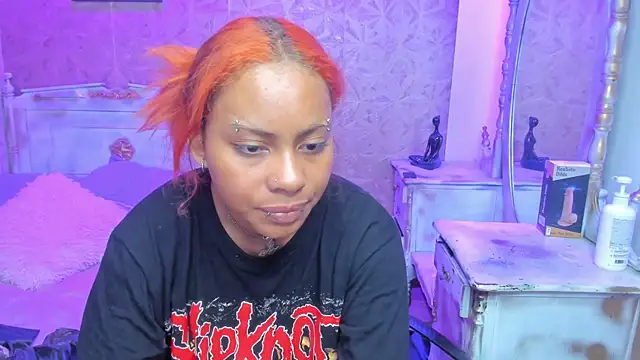 Snapshot of Sofia_clk chatting on 02/28/26, 03:07 Sofia clk online show from 02/28/26, 03:07