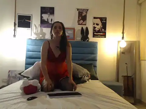 ScarletJones25 online show from 10/17/25, 10:23