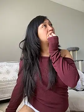 babygirlesme online show from 05/21/26, 05:42