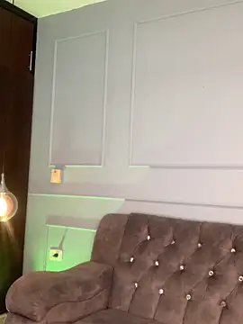 Orianabluee  online show from 11/02/25, 07:38