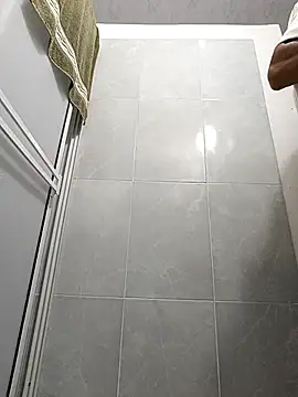 Iam Delirio online show from 10/19/25, 10:10