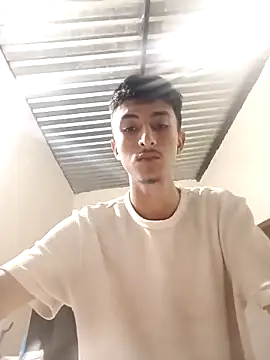 Iam Delirio online show from 12/05/25, 01:36