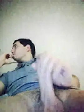 Snapshot of villamarinalvarez25 chatting on 11/04/25, 05:28 villamarinalvarez25 online show from 11/04/25, 05:28