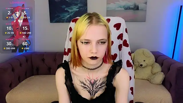 Snapshot of MitaSide chatting on 12/04/25, 09:23 MitaSide online show from 12/04/25, 09:23