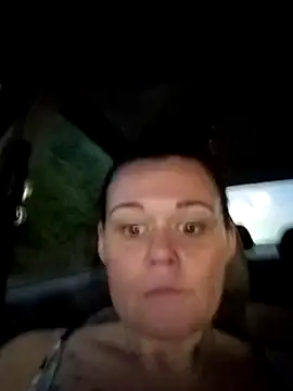 ravenlove1986 online show from 10/21/25, 11:05