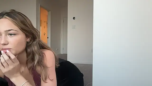 Snapshot of avaowensss chatting on 12/15/25, 11:42 avaowensss online show from 12/15/25, 11:42