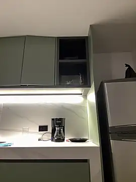 valeriahornier online show from 02/06/26, 05:12