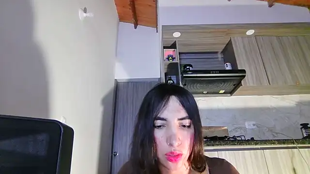 Snapshot of valeriahornier chatting on 06/11/26, 02:53 valeriahornier online show from 06/11/26, 02:53