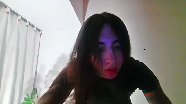 Snapshot of valeriahornier chatting on 06/14/26, 02:57 valeriahornier online show from 06/14/26, 02:57