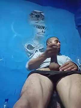 Snapshot of vergueo3 chatting on 12/18/25, 11:44 vergueo3 online show from 12/18/25, 11:44