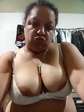 Alondrabb80 online show from 11/05/25, 04:01