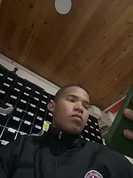 Danielalois online show from 02/11/26, 03:55