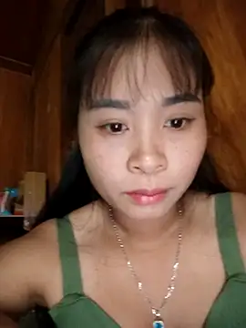 Snapshot of Squirrel-Pear chatting on 10/26/25, 02:50 Squirrel-Pear online show from 10/26/25, 02:50