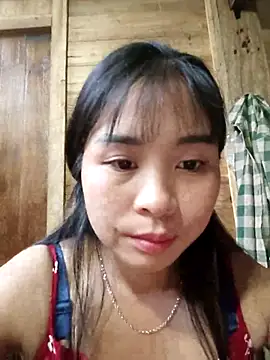 Snapshot of Squirrel-Pear chatting on 10/30/25, 11:38 Squirrel-Pear online show from 10/30/25, 11:38