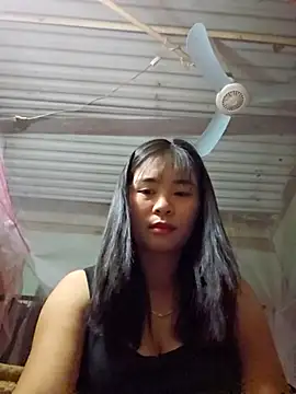 Snapshot of Squirrel-Pear chatting on 12/03/25, 11:47 Squirrel-Pear online show from 12/03/25, 11:47