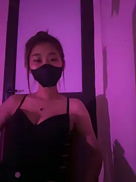 Snapshot of Bong-g chatting on 03/16/26, 07:40 Bong-g online show from 03/16/26, 07:40