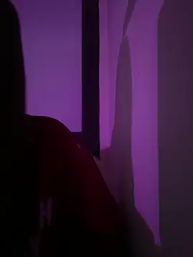 Snapshot of Bong-g chatting on 03/19/26, 02:32 Bong-g online show from 03/19/26, 02:32