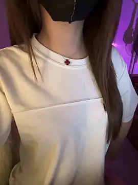 Snapshot of Bong-g chatting on 03/30/26, 02:07 Bong-g online show from 03/30/26, 02:07