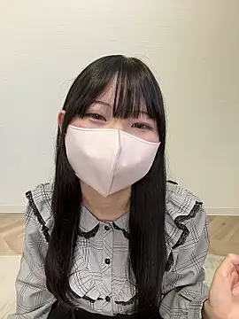 Reina cute 00  online show from 10/28/25, 03:21