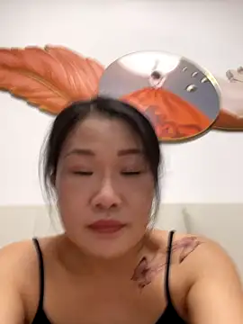 Snapshot of hongbaby006 chatting on 10/23/25, 03:39 hongbaby006 online show from 10/23/25, 03:39