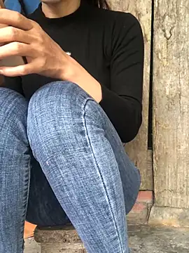 Snapshot of Kylie_beem chatting on 03/14/26, 06:52 Kylie beem online show from 03/14/26, 06:52