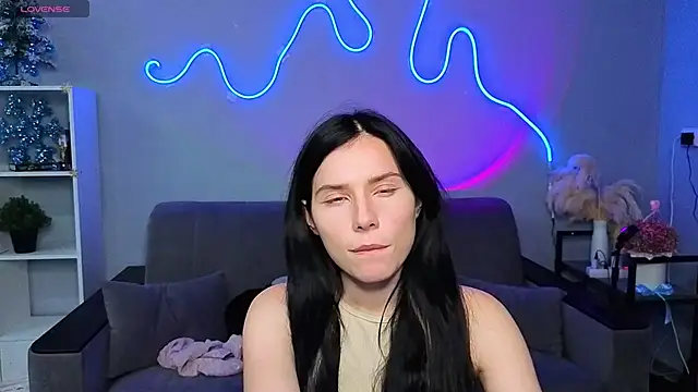 Mell Hyees online show from 12/03/25, 06:06