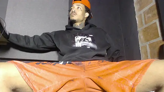 Snapshot of Anaconda_larga chatting on 03/09/26, 01:59 Anaconda larga online show from 03/09/26, 01:59