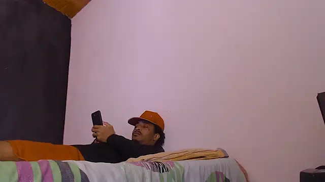 Snapshot of Anaconda_larga chatting on 03/14/26, 02:44 Anaconda larga online show from 03/14/26, 02:44