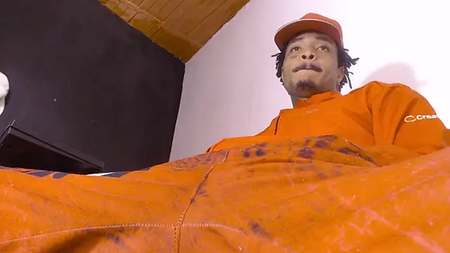 Snapshot of Anaconda_larga chatting on 04/11/26, 06:56 Anaconda larga online show from 04/11/26, 06:56