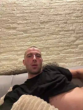 Rotteei1 online show from 10/23/25, 04:23