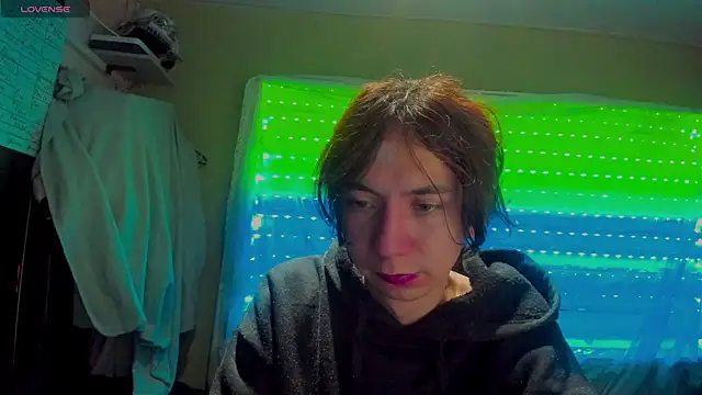 najimi uwu online show from 11/24/25, 08:30