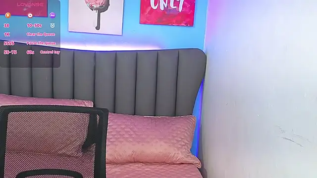 Snapshot of Aria_Russo chatting on 11/28/25, 03:47 Aria Russo online show from 11/28/25, 03:47