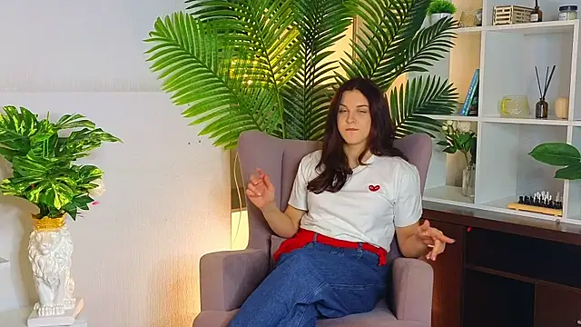 KerriDezalia online show from 10/19/25, 01:56