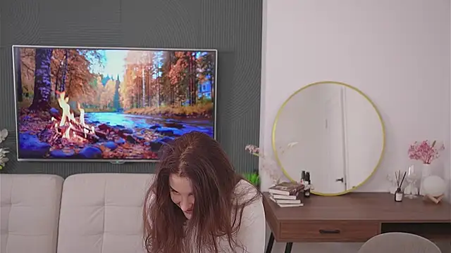 KerriDezalia online show from 10/27/25, 08:40