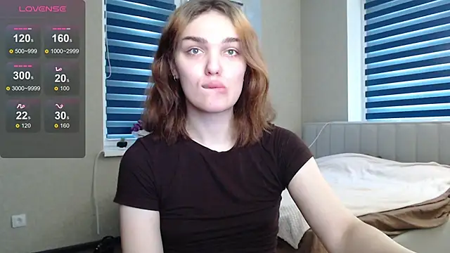 EmiliaRhodes online show from 10/28/25, 02:09