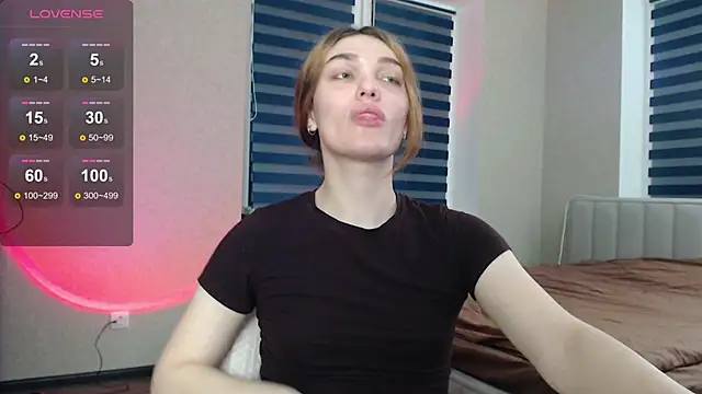 EmiliaRhodes online show from 11/09/25, 08:18