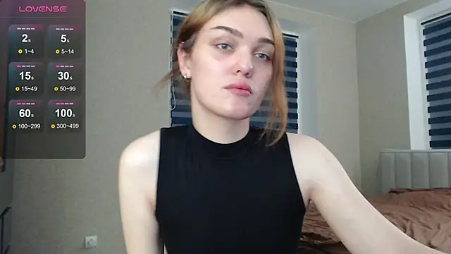 EmiliaRhodes online show from 11/16/25, 10:04