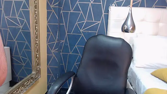 SantiOlsen online show from 11/02/25, 03:53