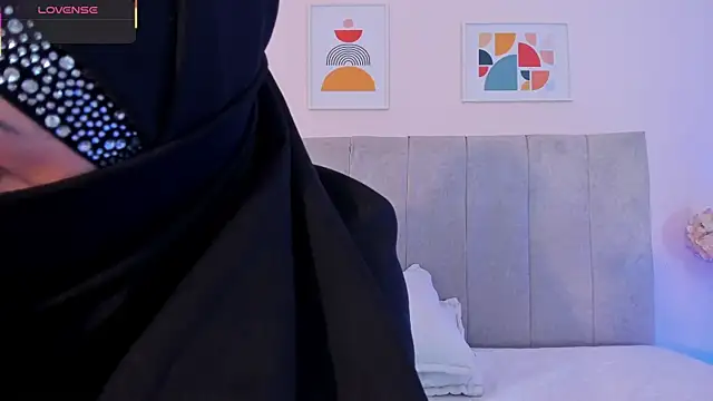 fatiima  online show from 03/31/26, 07:03