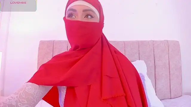 fatiima  online show from 04/12/26, 02:22