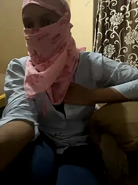 Snapshot of Anjali_230 chatting on 10/25/25, 12:02 Anjali 230 online show from 10/25/25, 12:02