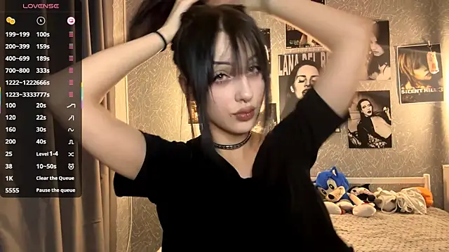 Snapshot of ForeTiff chatting on 11/24/25, 08:19 ForeTiff online show from 11/24/25, 08:19