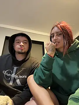 Snapshot of zelda_kuro chatting on 11/13/25, 06:01 zelda kuro online show from 11/13/25, 06:01