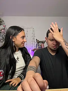 Snapshot of zelda_kuro chatting on 11/23/25, 05:40 zelda kuro online show from 11/23/25, 05:40