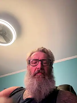 EazyRyder1976 online show from 10/24/25, 11:45