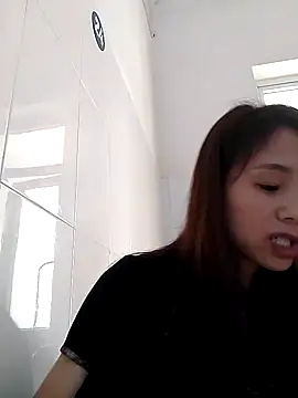 Snapshot of Monkey-0d chatting on 10/25/25, 04:42 Monkey-0d online show from 10/25/25, 04:42