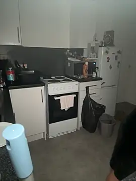 Ellieskyyee1 online show from 11/08/25, 08:51