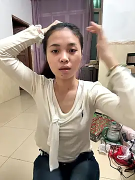 Snapshot of aaaaawhate chatting on 01/08/26, 11:23 aaaaawhate online show from 01/08/26, 11:23